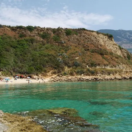 Aggelos Cozy Apartment Few Min From Sea Apartment