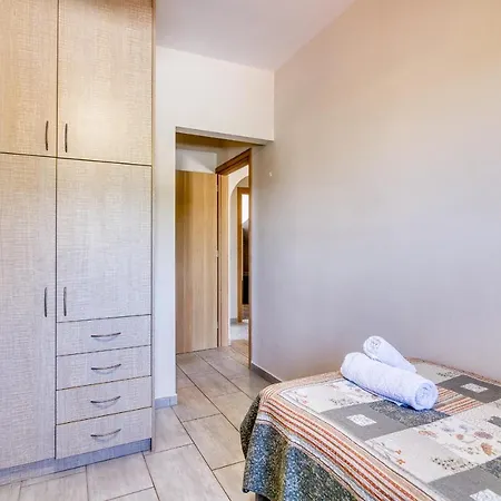 Aggelos Cozy Apartment Few Min From Sea * Karavados